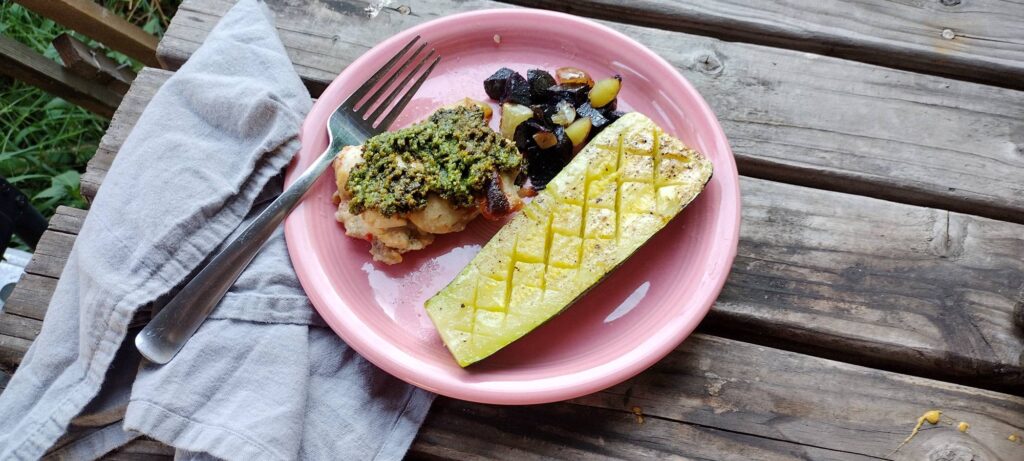 A ridiculously easy dinner recipe: roasted chicken and veggies sheet pan meal!