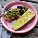 A ridiculously easy dinner recipe: roasted chicken and veggies sheet pan meal!